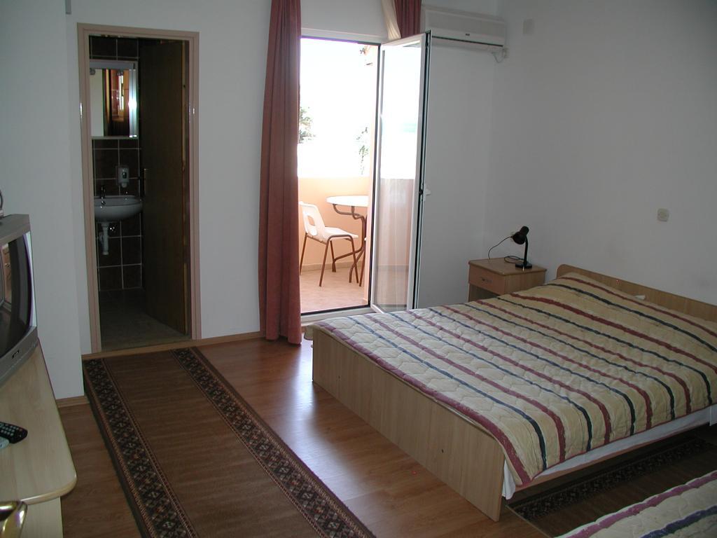 Hotel Tony Pag Town Zimmer foto