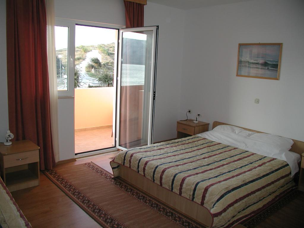 Hotel Tony Pag Town Zimmer foto